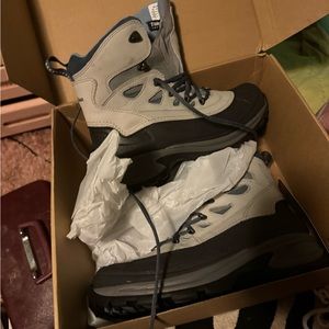 Ll bean womens size 10 M winter snow boots NEW in box